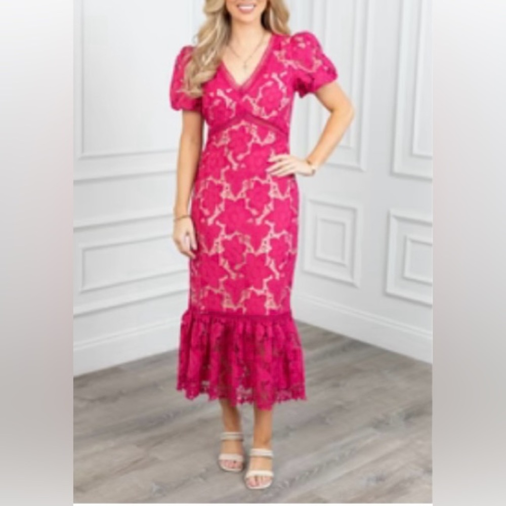 Elegant Pink Lace Dress
